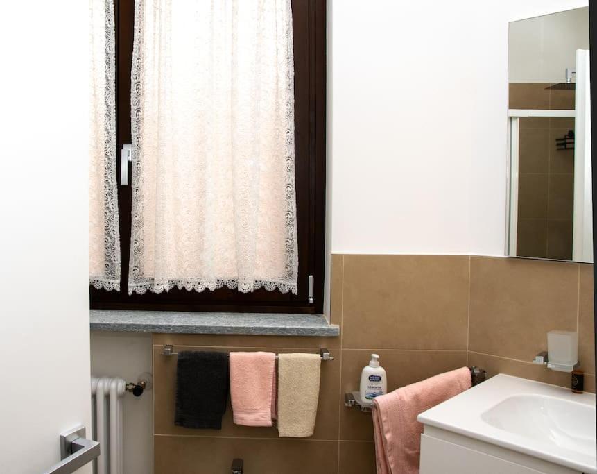 Casa Valentin Apartment Monforte dʼAlba Екстериор снимка